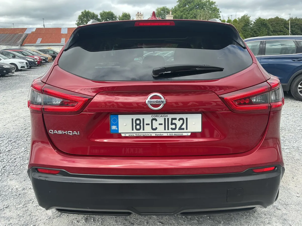 2018 AUTOMATIC NISSAN QASHQAI DIESEL LOW KMS - Image 6