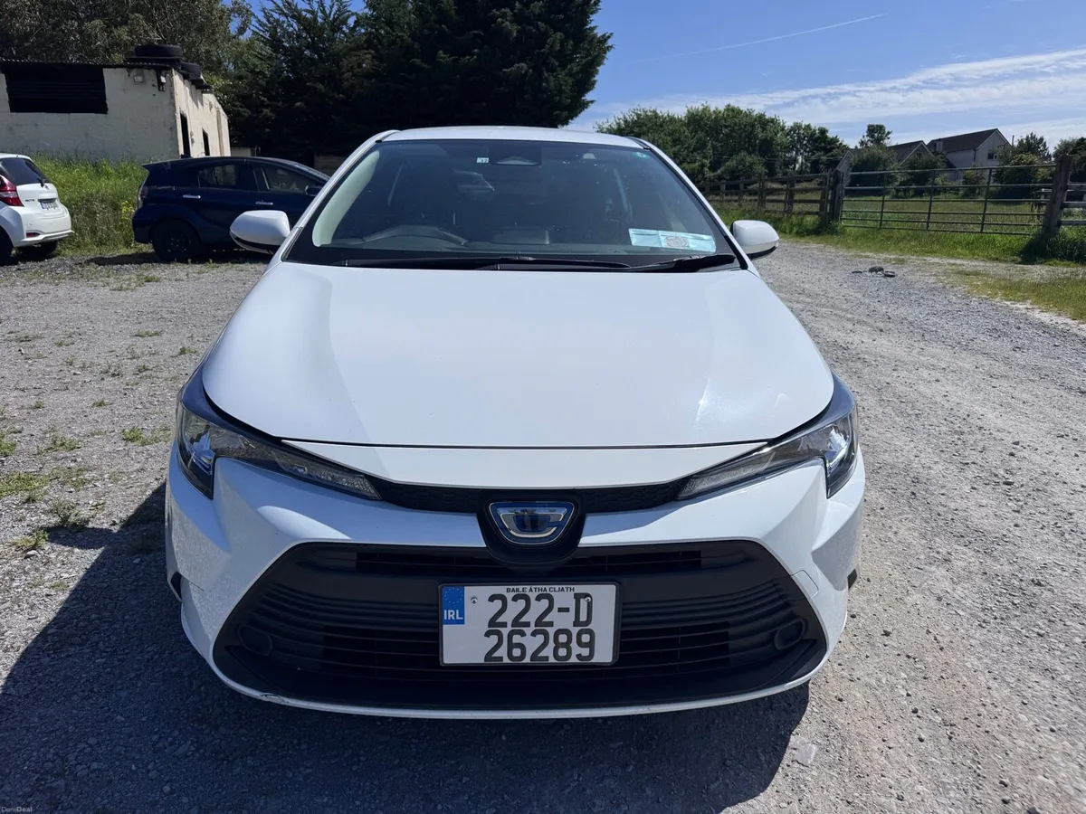 Toyota Corolla Touring 222 - Image 1