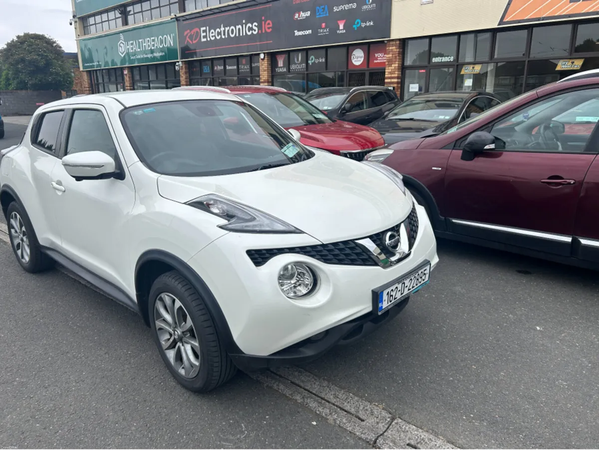 Nissan Juke AUTO///48000KLMS///PREMIUM MODEL WITH - Image 2