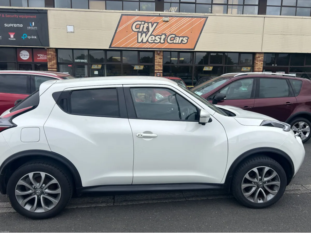 Nissan Juke AUTO///48000KLMS///PREMIUM MODEL WITH - Image 1