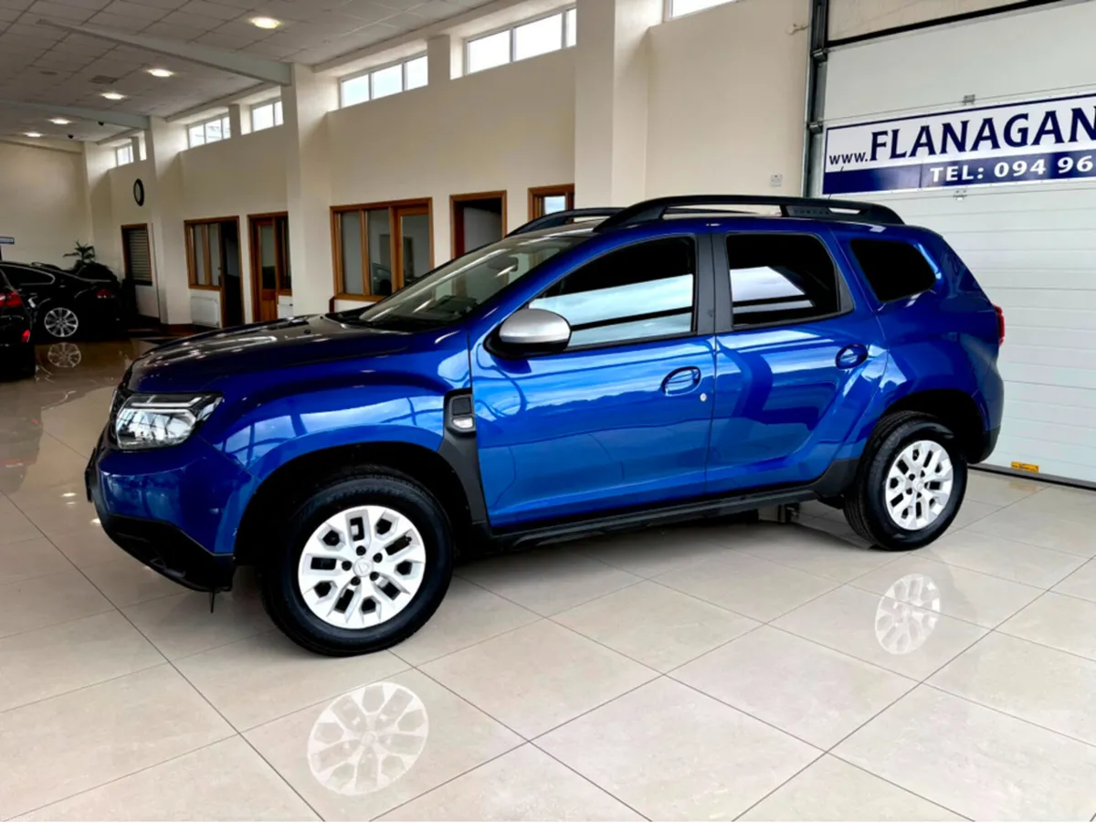Dacia Duster COMFORT BLUE DCI 115 4X2 5DR - Image 3