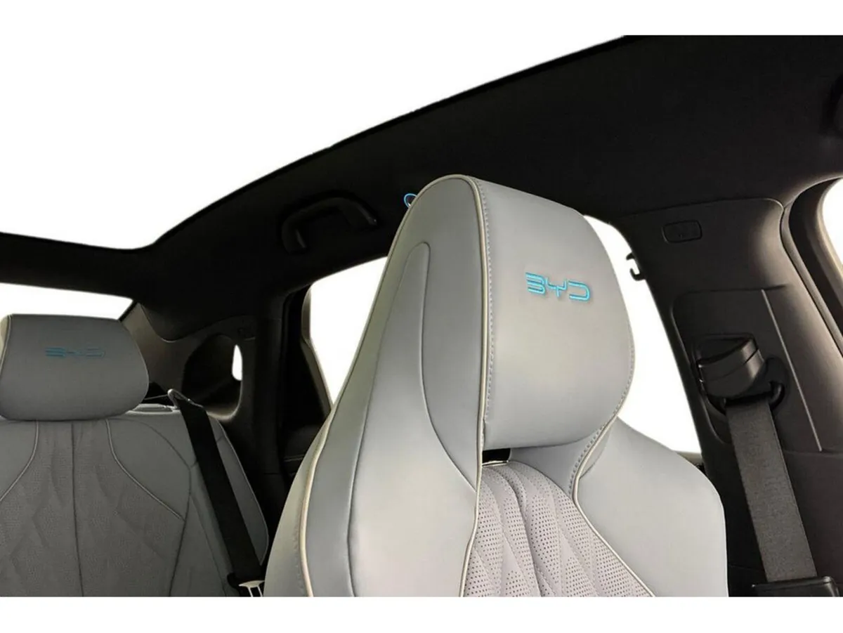 BYD SEAL 82.5 kWh DESIGN RWD - Image 6