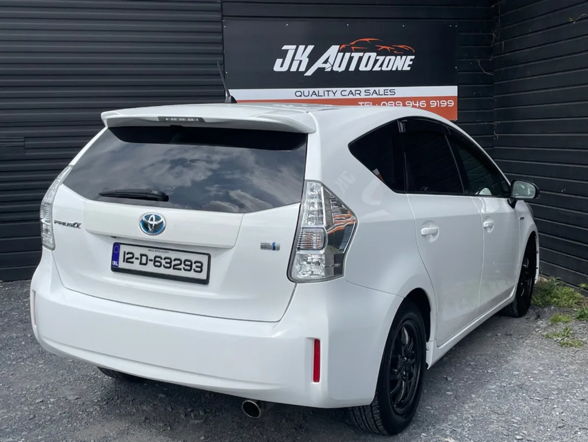 Toyota Prius 1.8 HYBRID 7 SEATER - Image 4