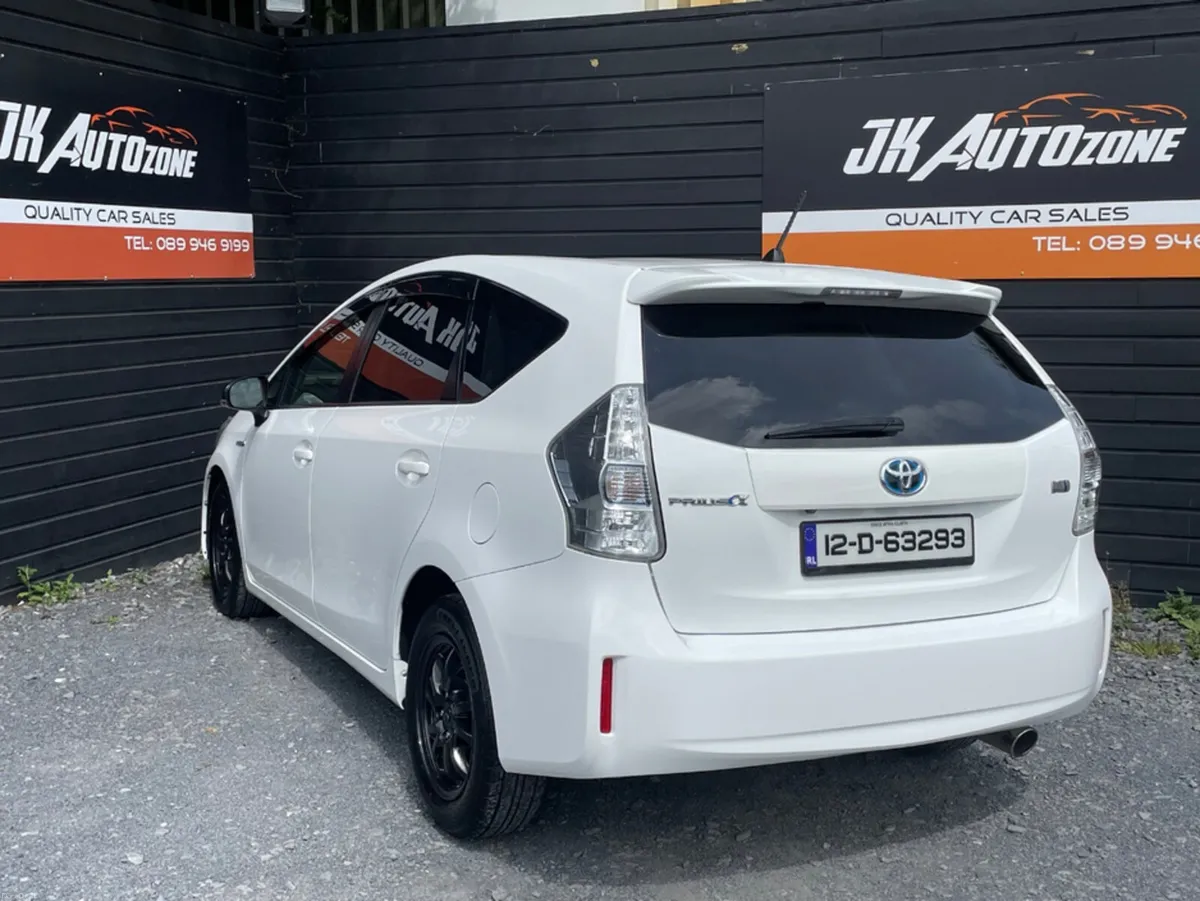 Toyota Prius 1.8 HYBRID 7 SEATER - Image 6