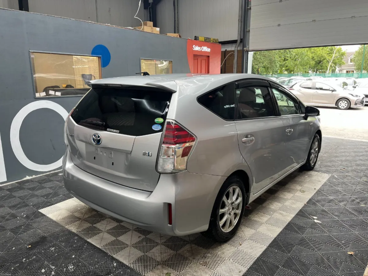 Toyota Prius 2019 TOYOTA PRIUS ALPHA S 1.8 AUTOMAT - Image 2