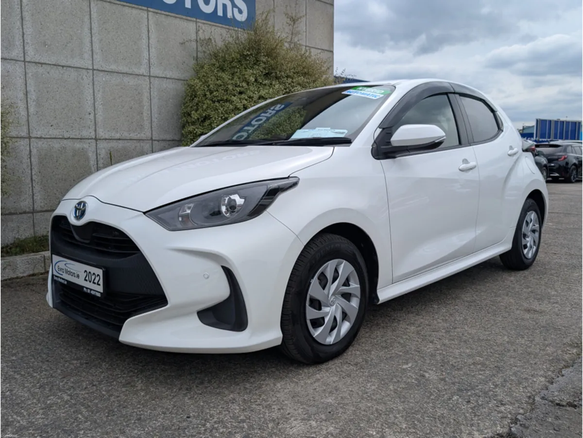 Toyota Yaris X HYBRID AUTOMATIC 1.5 PETROL //LOW M - Image 4