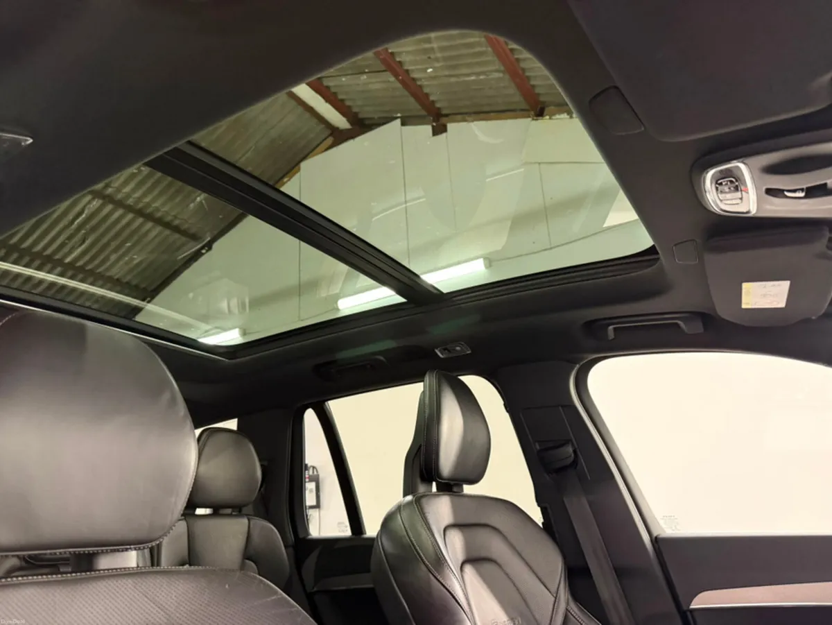 Volvo XC90 **R-DESIGN**PAN ROOF**FULL LEATHER**DRI - Image 5