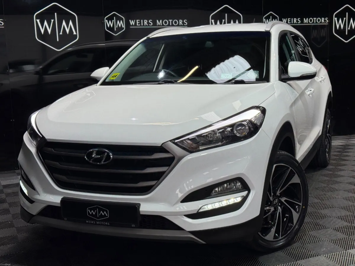 Hyundai Tucson 1.7 DIESEL LOW MILEAGE - Image 2