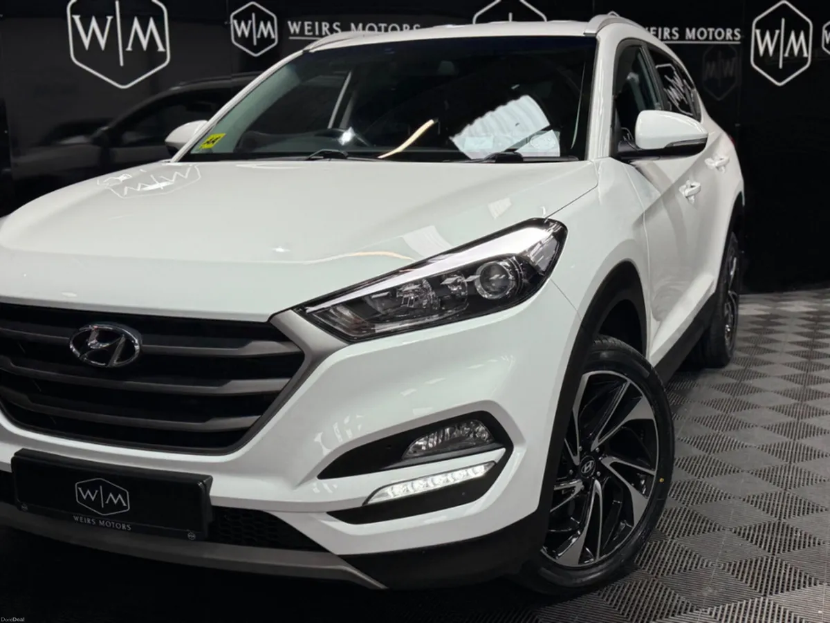 Hyundai Tucson 1.7 DIESEL LOW MILEAGE - Image 3
