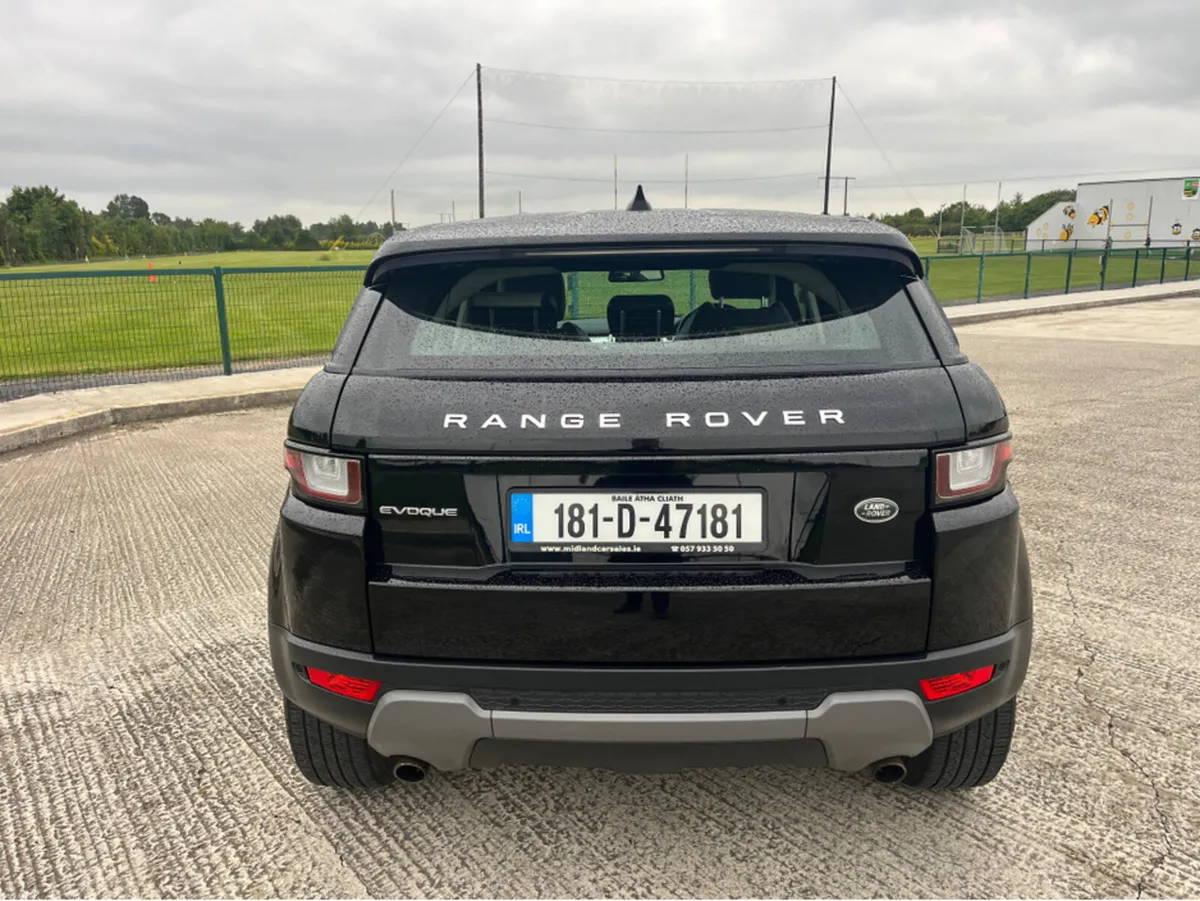 Land Rover Range Rover Evoque 2.0 TD4 SE TECH 5DR - Image 4