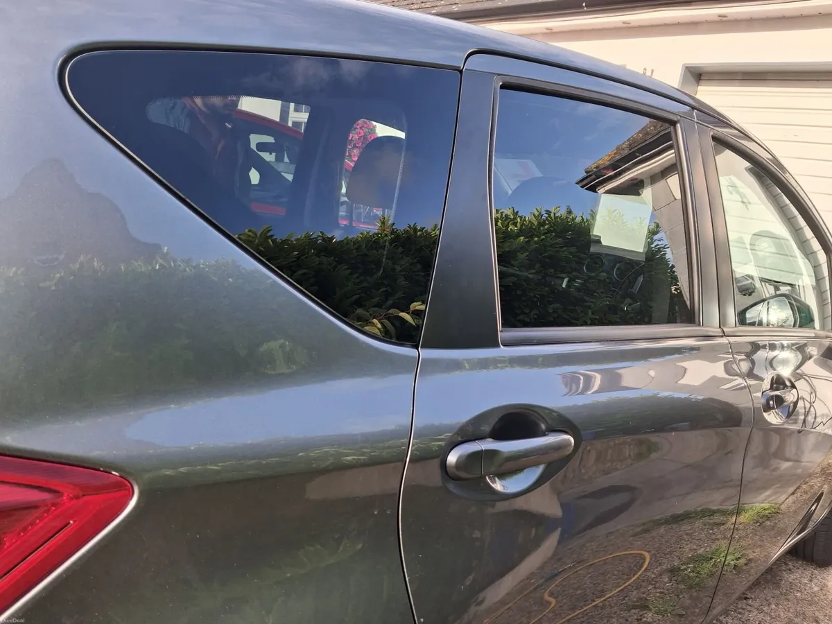 Automatic Nissan Note 2015 - Image 3