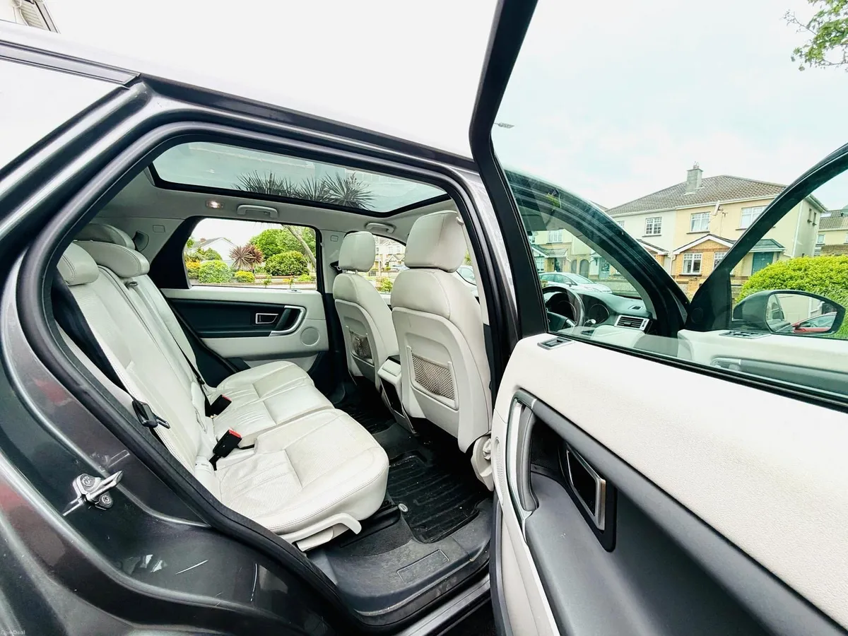 Car - Image 4
