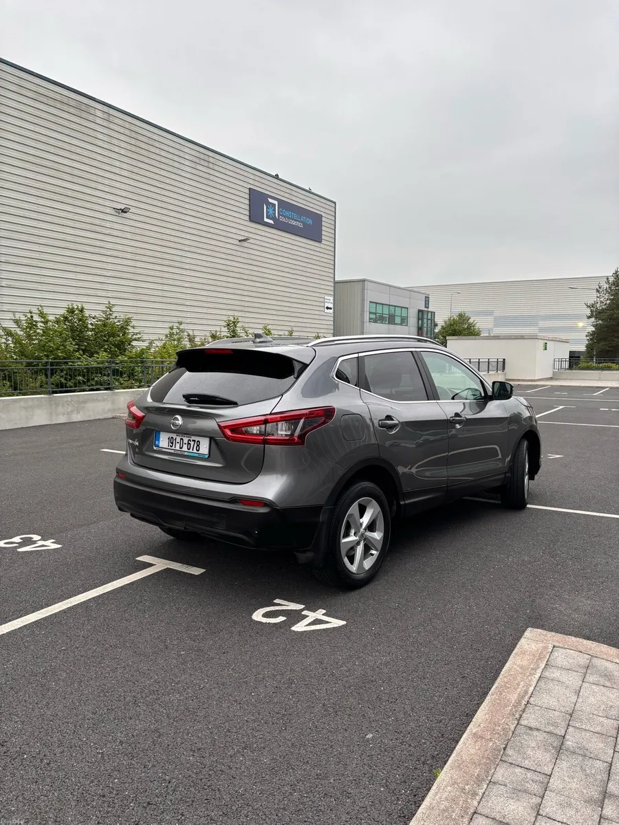 2019 Nissan Qashqai SV Premium - Image 4