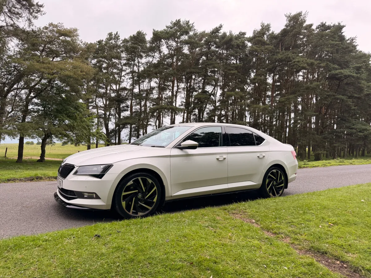 Skoda Superb 2016 2.0 TDI Style 150 BHP - Image 3