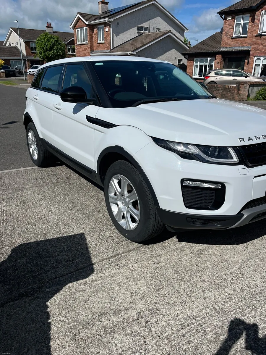 Range Rover evoke - Image 2