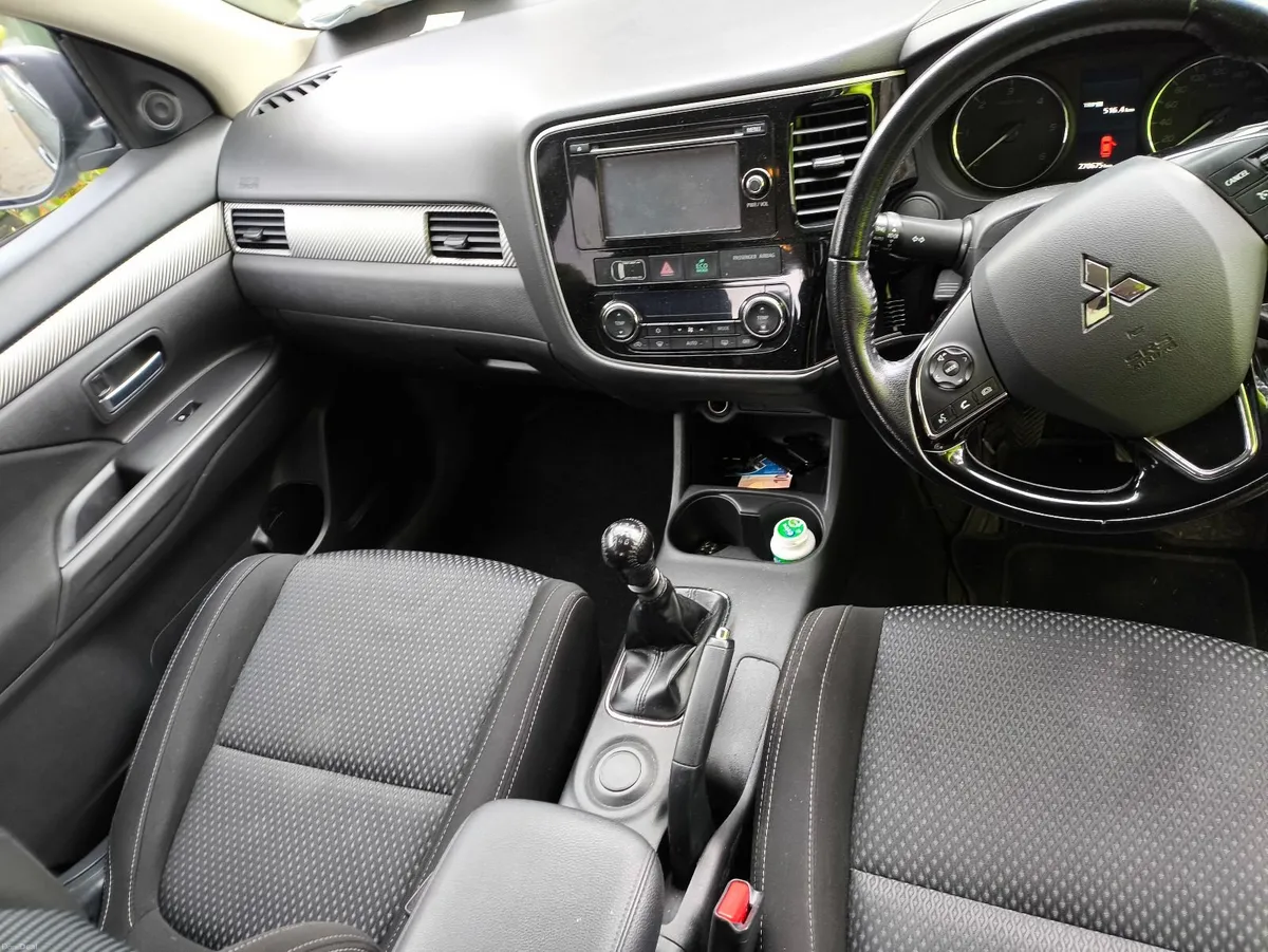 Mitsubishi Outlander 2.3 DiD – 2nd Owner 02.27 NCT - Image 3