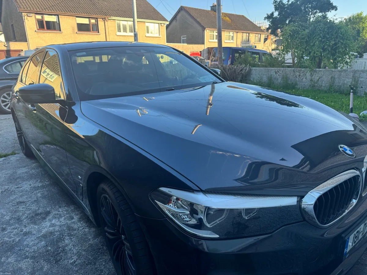 BMW 530e 2018,plugin - Image 2