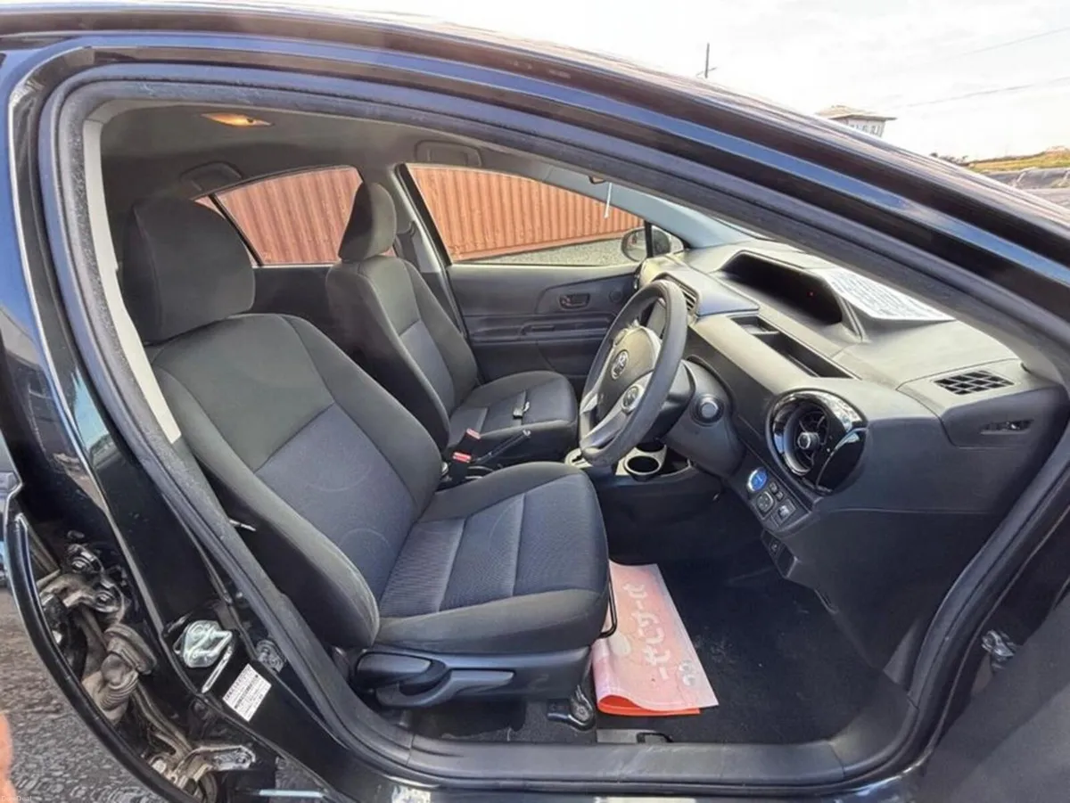 Toyota Aqua 152 S - Image 4