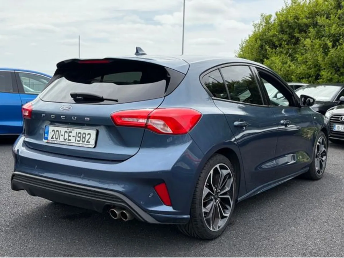 Ford Focus 1 5 ST Line X 120PS 5DR - Image 3