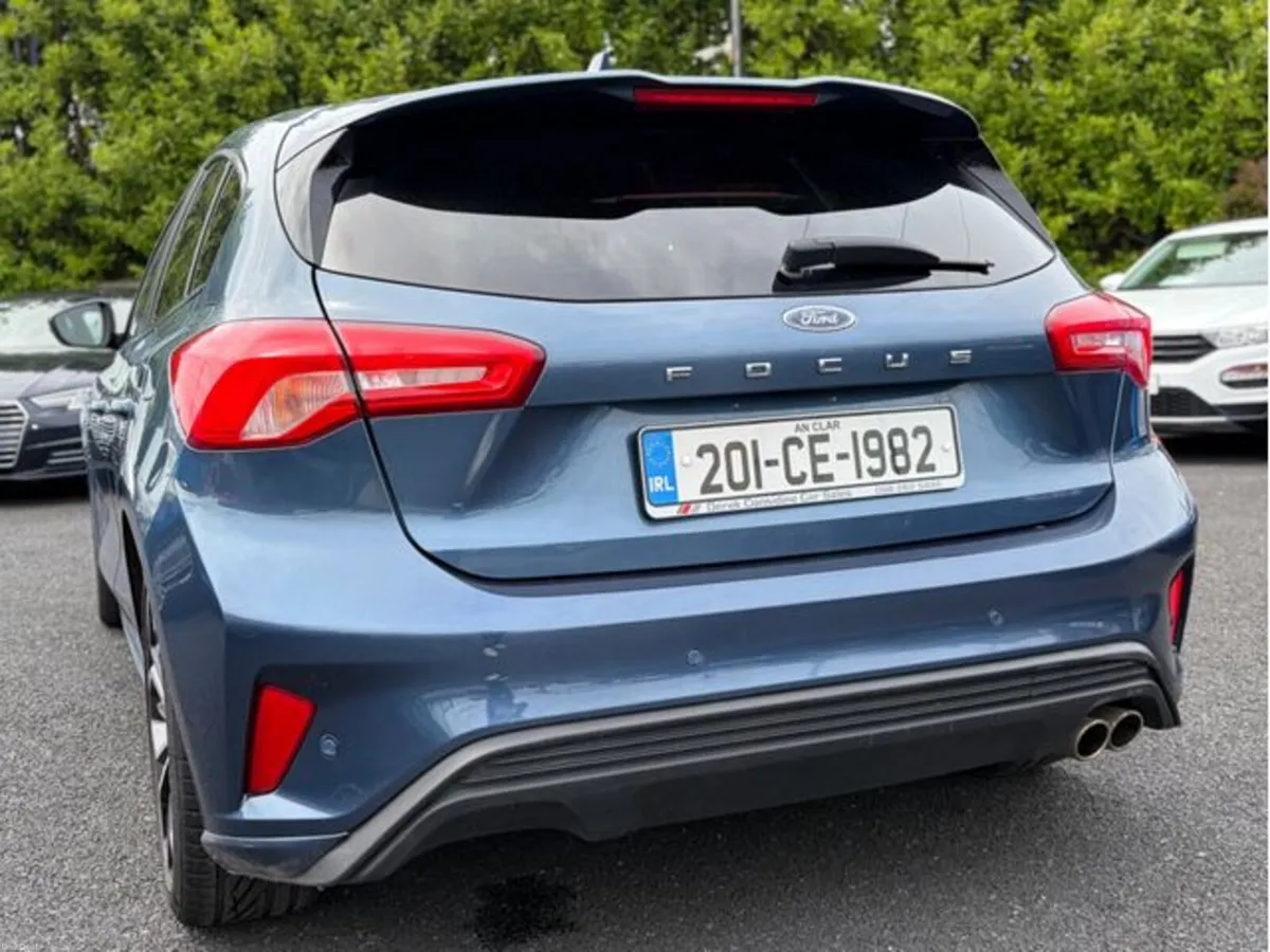 Ford Focus 1 5 ST Line X 120PS 5DR - Image 4