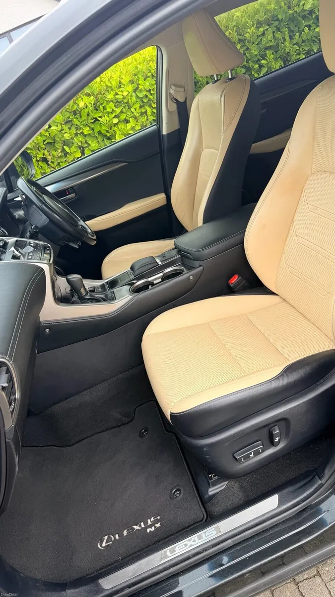 Lexus ah 300 - Image 3