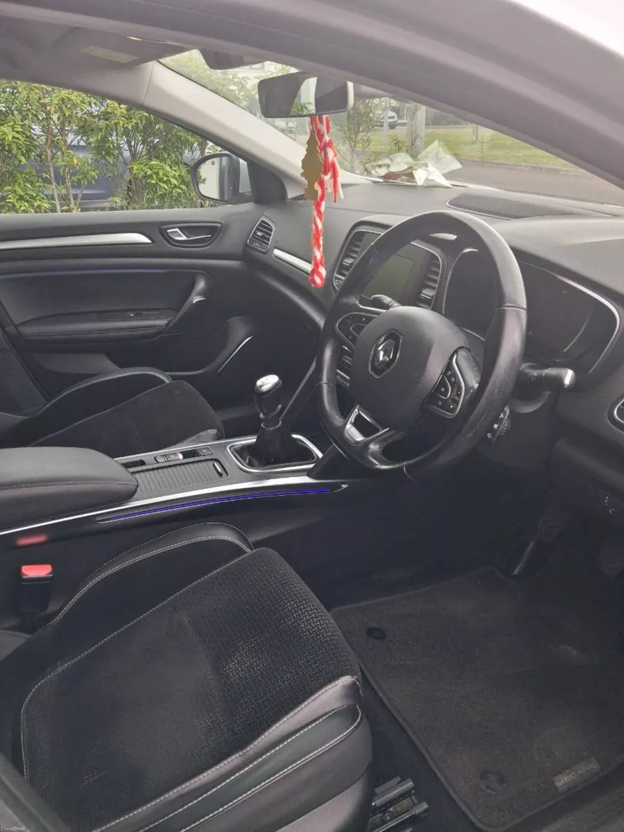 171 Renault Megane Grand Coupe Dynamique - Image 2