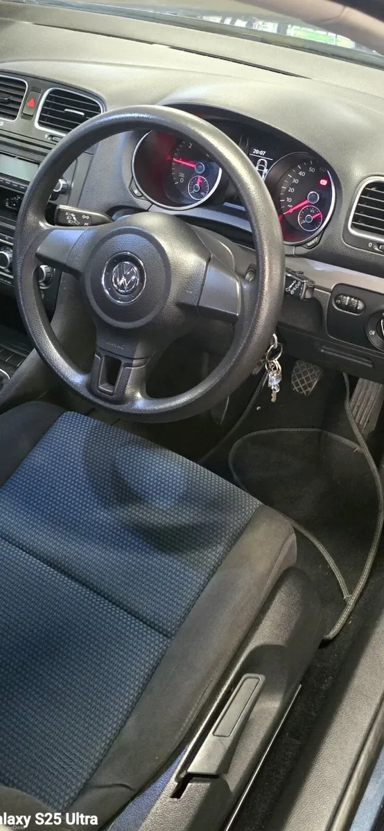 Volkswagen Golf 2010 - Image 4