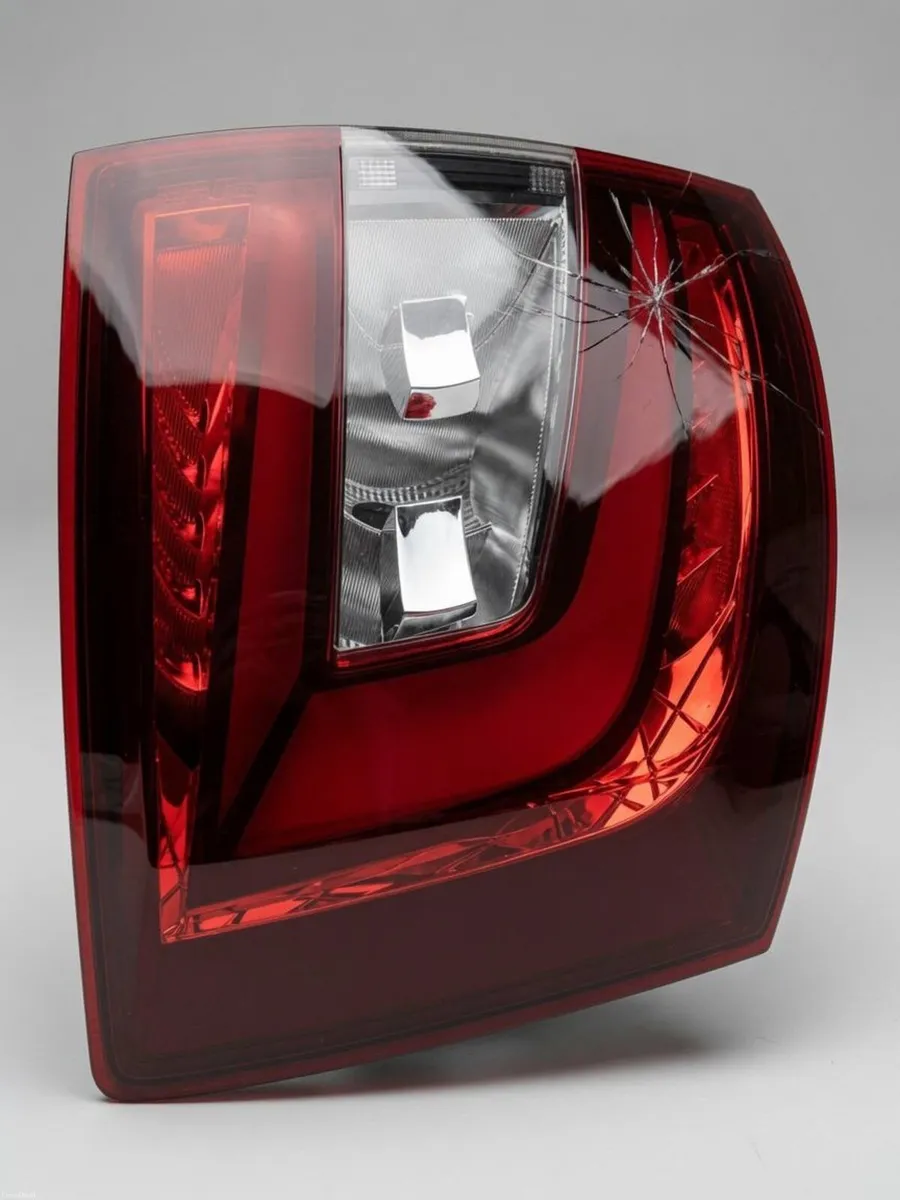 Vauxhall Insignia 2012 - Image 1