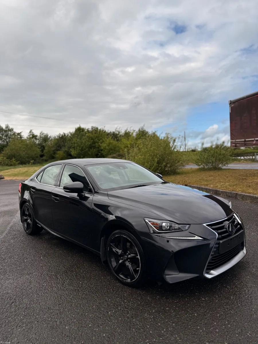 Lexus IS 300H (2018) 2.5L Petrol Hybrid - Image 2
