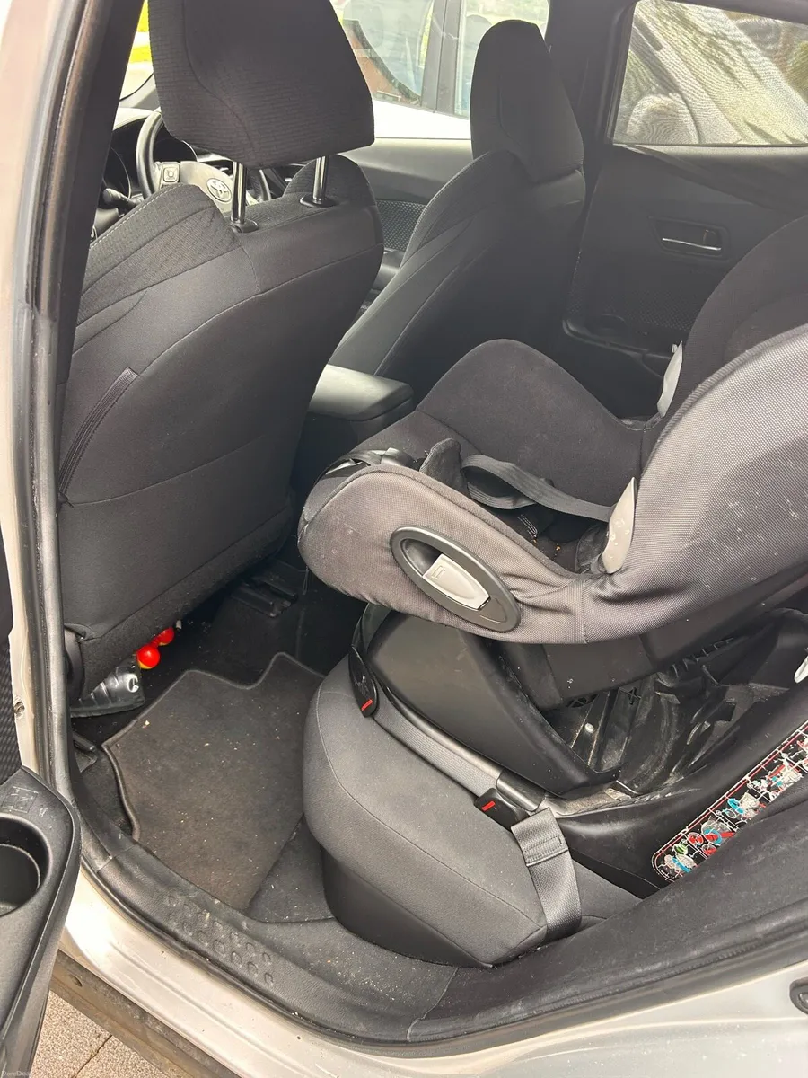 Toyota CHR  Luna Hybrid 2018 - Image 3