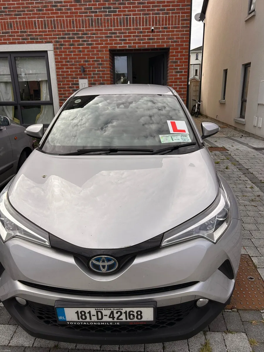 Toyota CHR  Luna Hybrid 2018 - Image 1