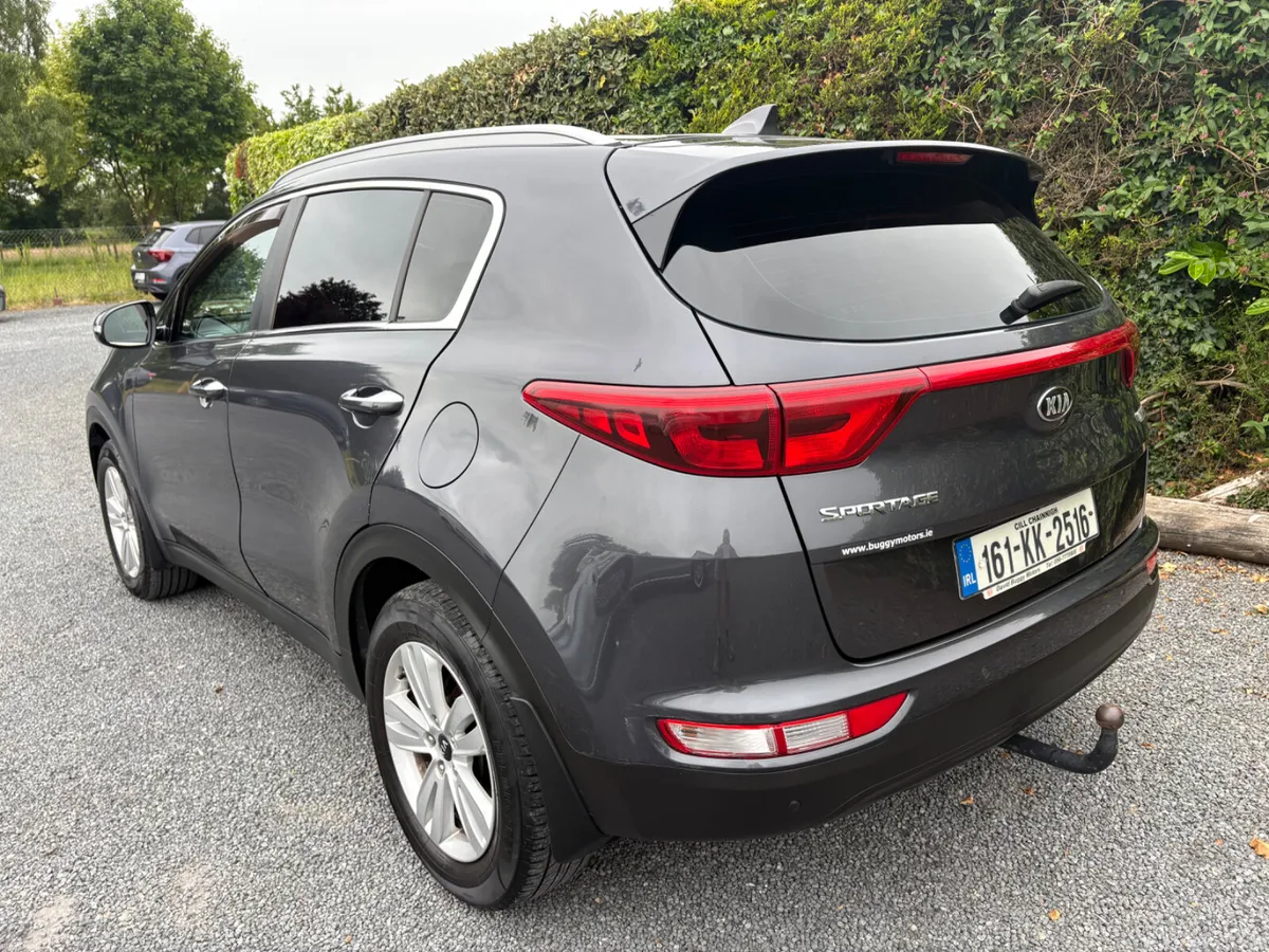 Kia Sportage 2016 1.7 - Image 4