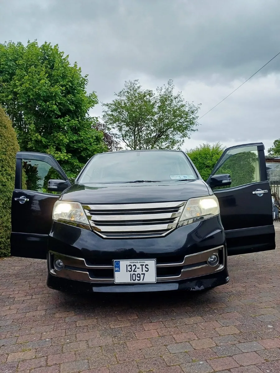Nissan Serena 2013 - Image 1