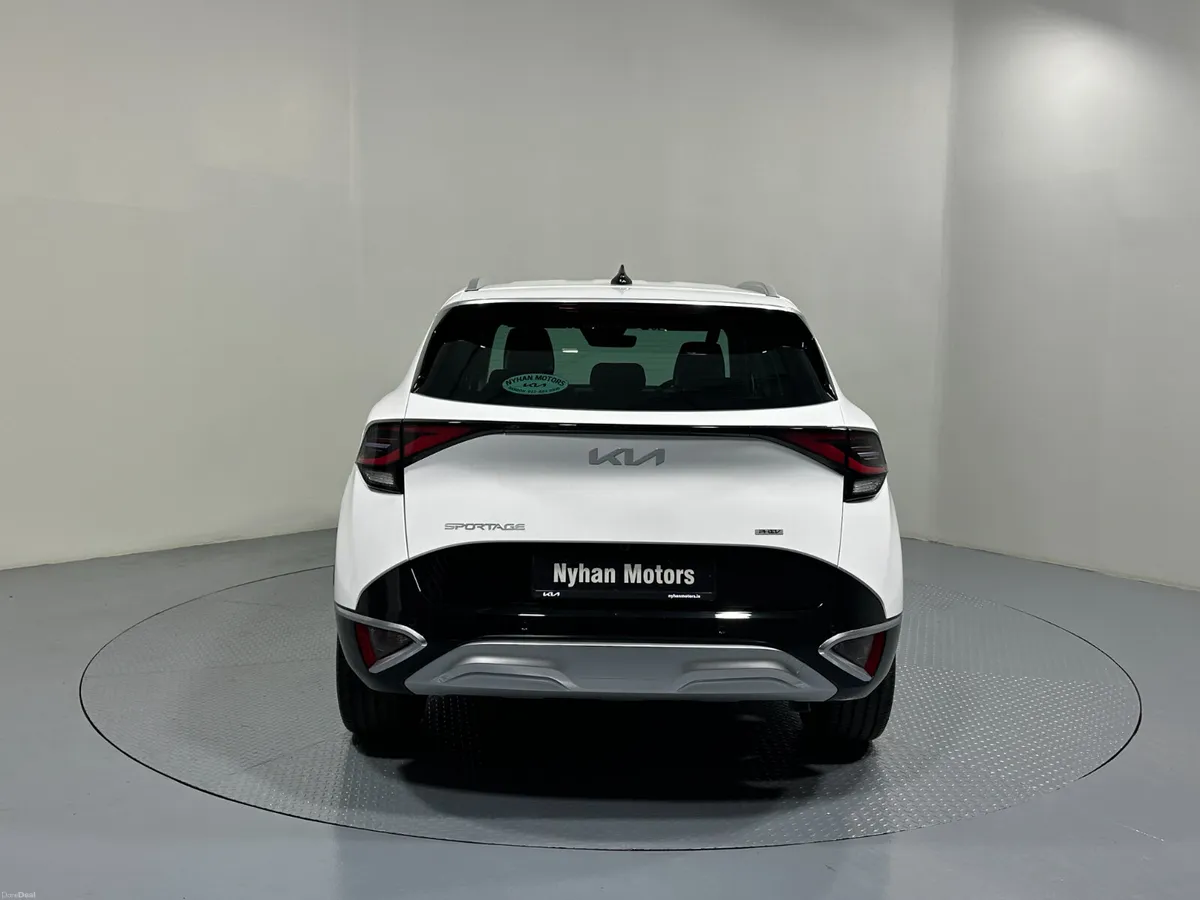 Kia Sportage Plug In Hybrid (2026) - Image 6