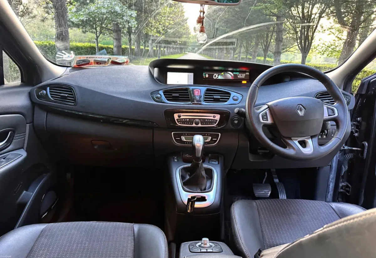 Renault  Scenic Automatic 2011 - Image 4
