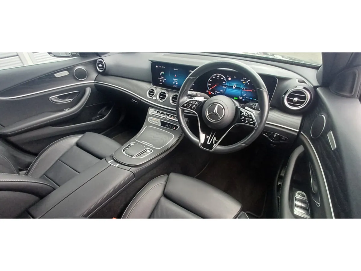 Mercedes-Benz E-Class E220 D AMG LINE (232) - Image 4