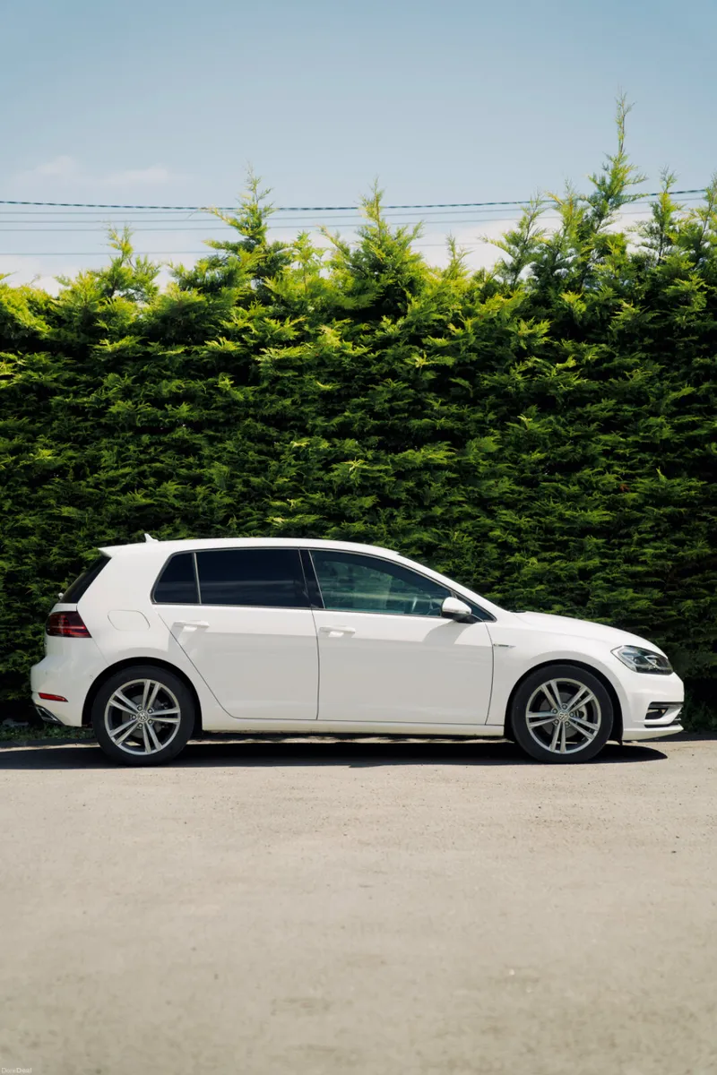 Volkswagen Golf 2.0 TDI Highline 2019 - Image 5