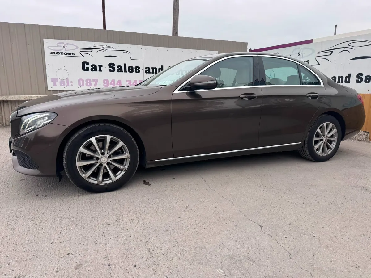 2016 Mercedes E 220 D AVANTGARDE Auto - Image 6