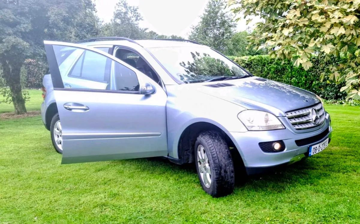 Car - Image 4