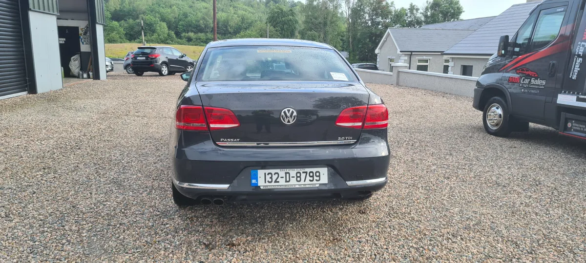 Volkswagen Passat 2013 - Image 3