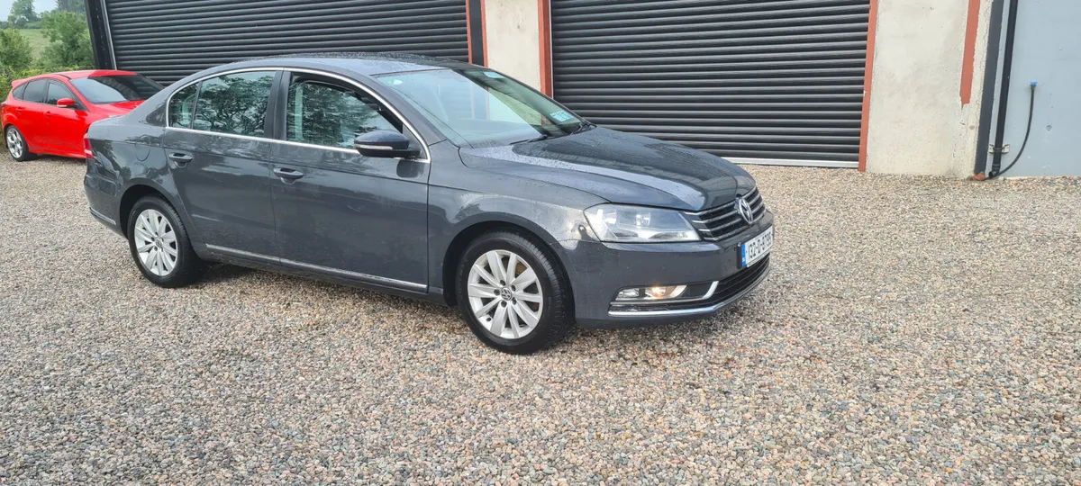 Volkswagen Passat 2013 - Image 4