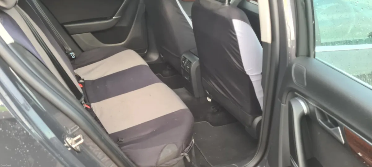 Volkswagen Passat 2013 - Image 6