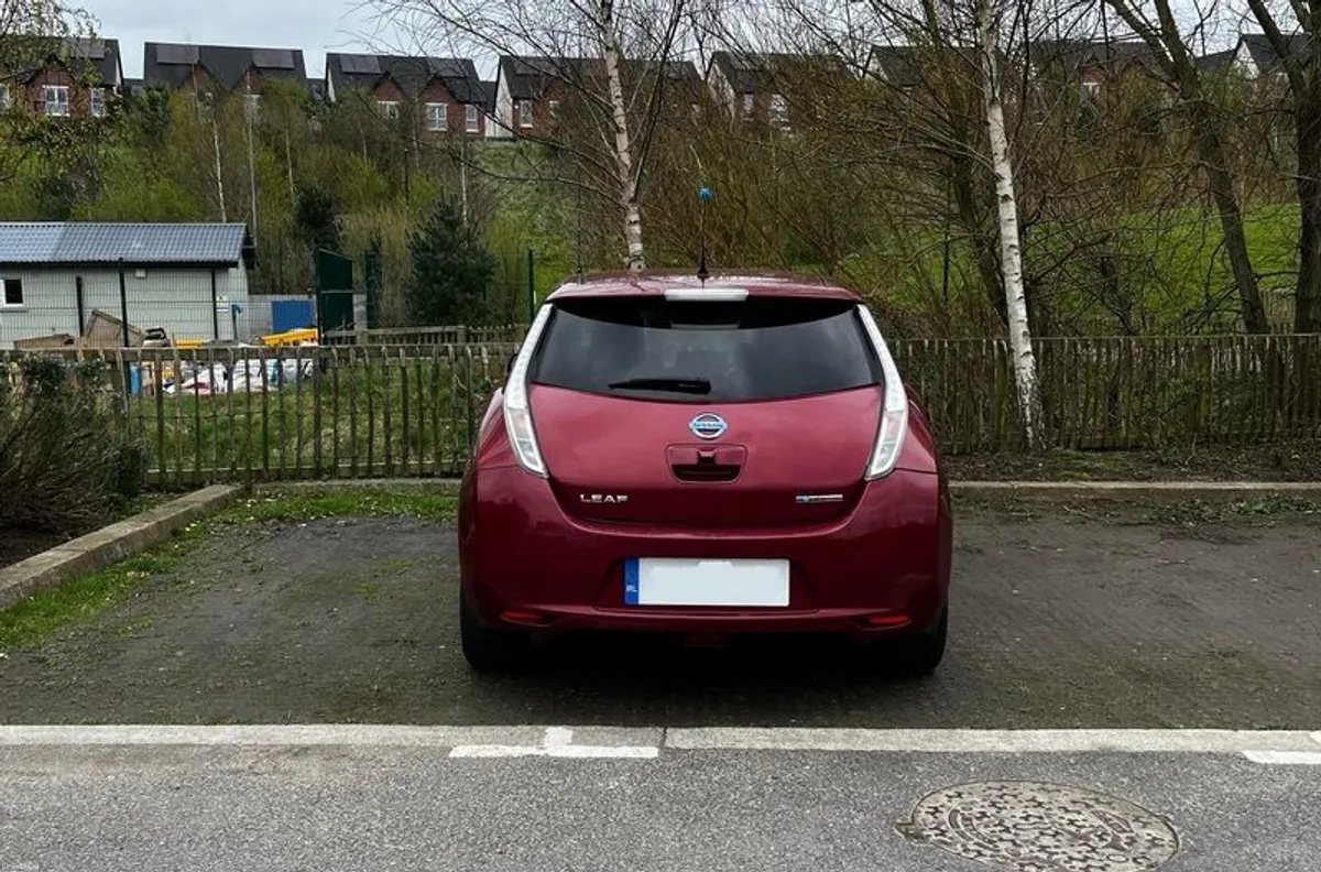2016 Nissan Leaf - Image 4