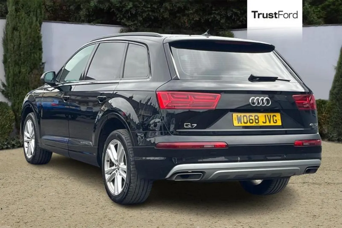 Audi Q7 Sport - Image 2