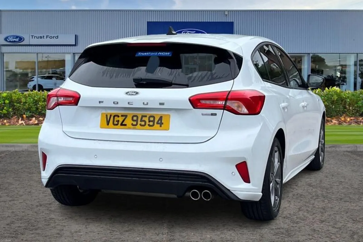 Ford Focus ST-Line Edition - Image 4