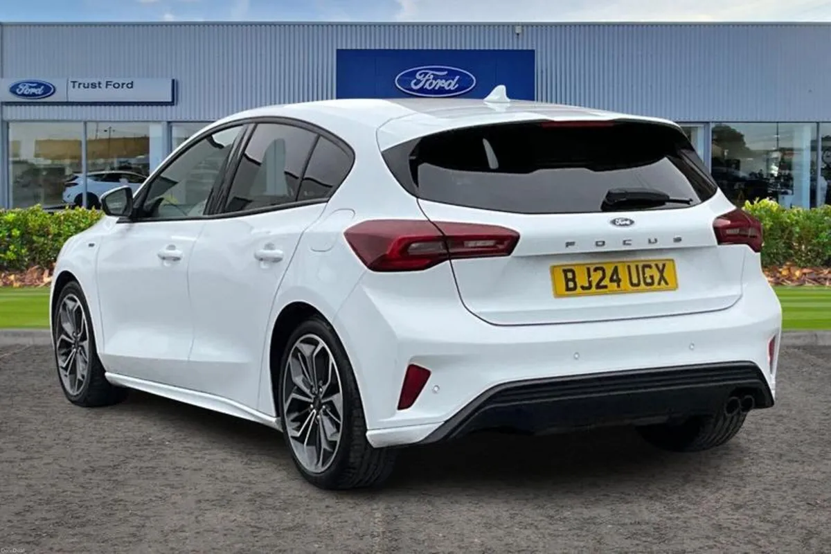 Ford Focus ST-Line X - Image 2