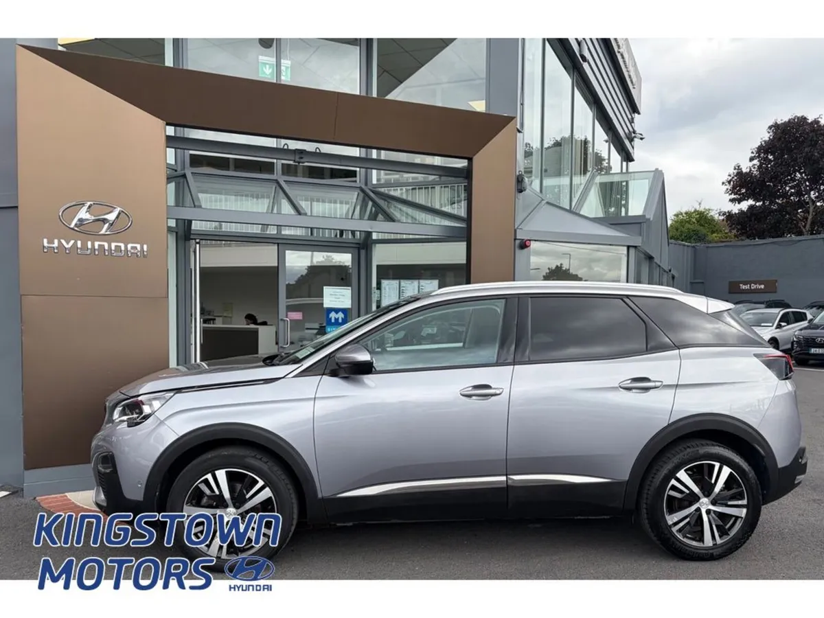 Peugeot 3008 Allure 1.2 130 6.2 4DR - Image 3