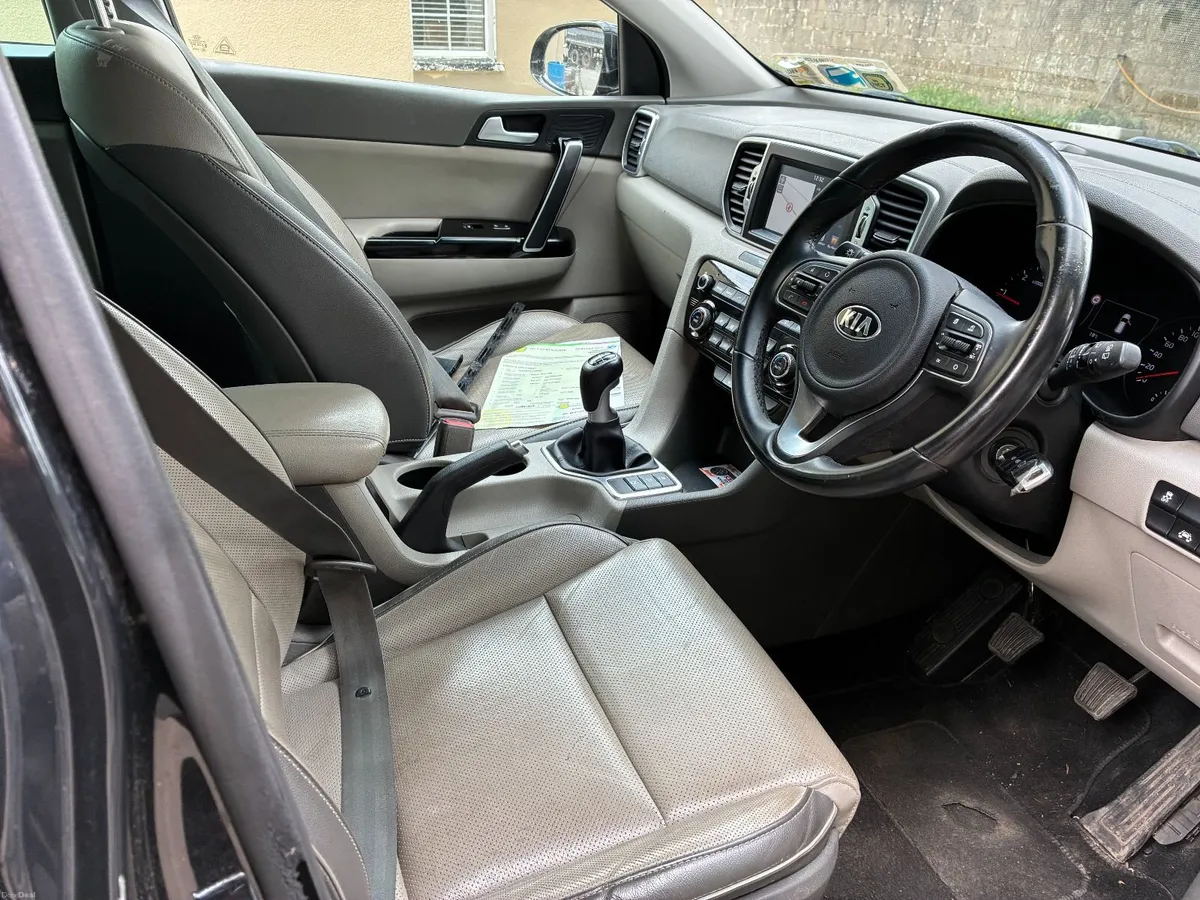Kia Sportage 2018 1.7D NCT07/28 - Image 6