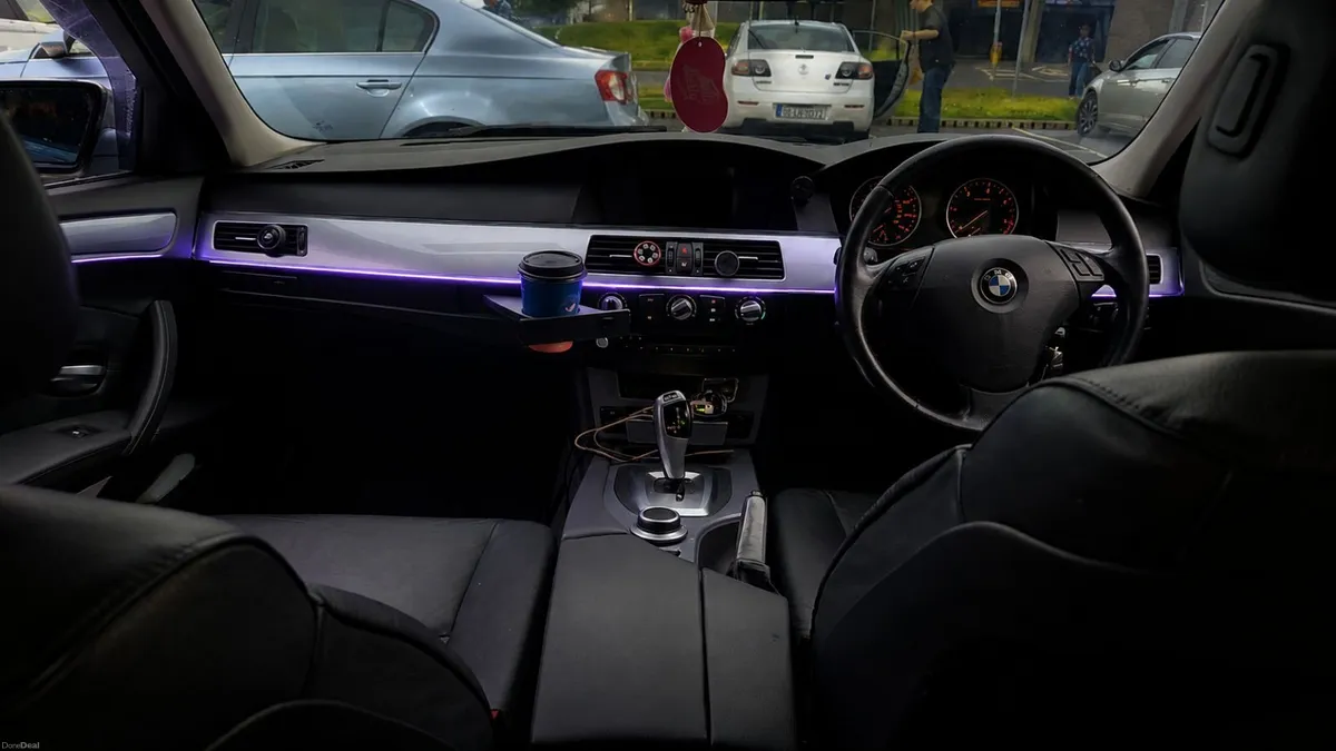 BMW 5-Series 2008 - Image 1
