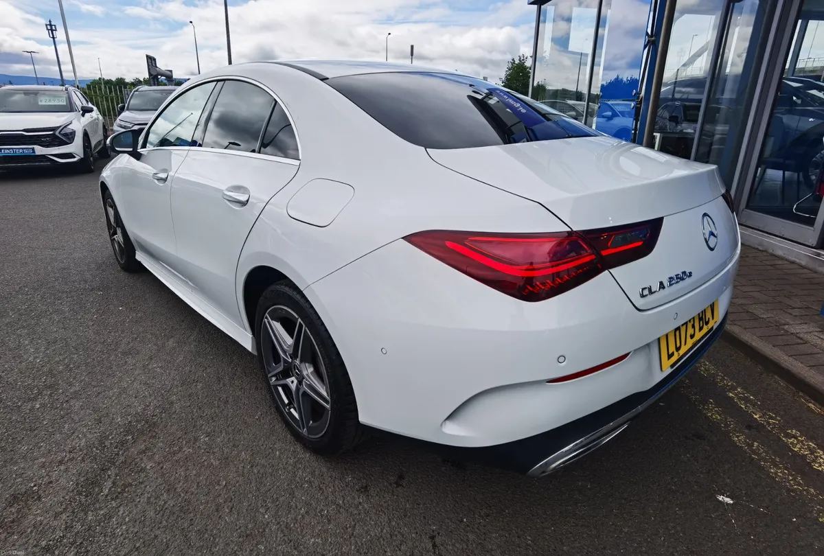 Mercedes-Benz CLA250E AMG EXECUTIVE 2023 - Image 6